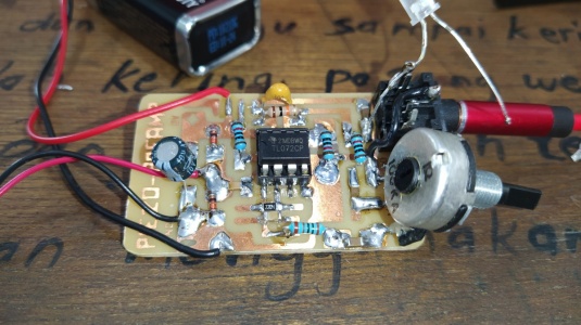 PiezoAmp soldered.jpg